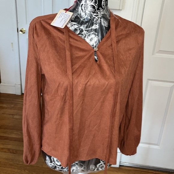 Raga size small brown faux suede long sleeve peasant style NWOT - Picture 3 of 12